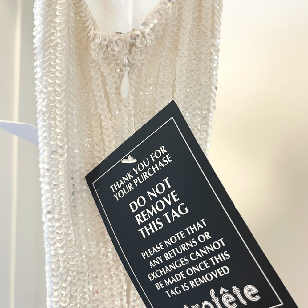 NWT White retrofete dress - Picture 6 of 7